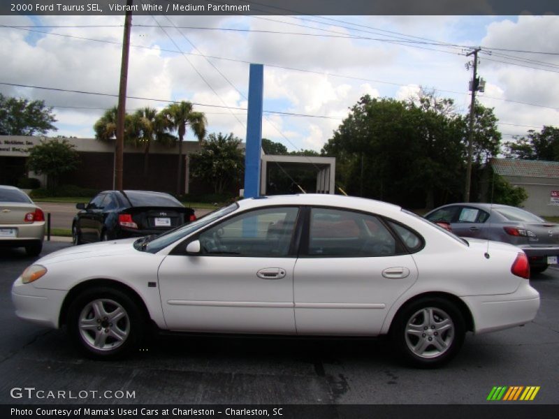 Vibrant White / Medium Parchment 2000 Ford Taurus SEL