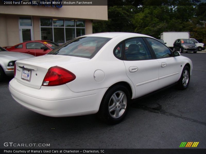 Vibrant White / Medium Parchment 2000 Ford Taurus SEL