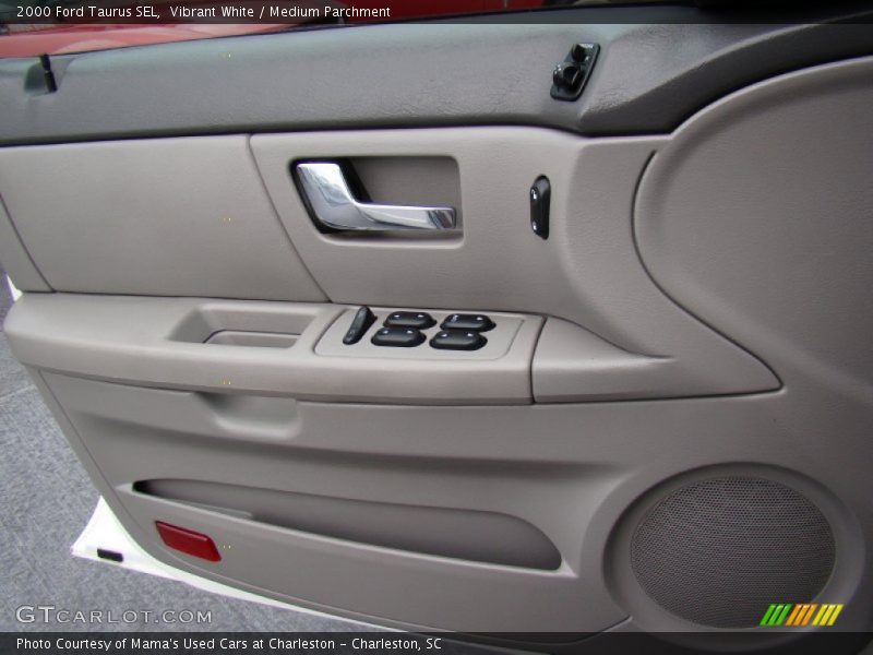 Vibrant White / Medium Parchment 2000 Ford Taurus SEL