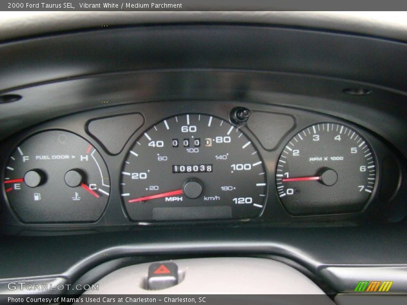 Vibrant White / Medium Parchment 2000 Ford Taurus SEL
