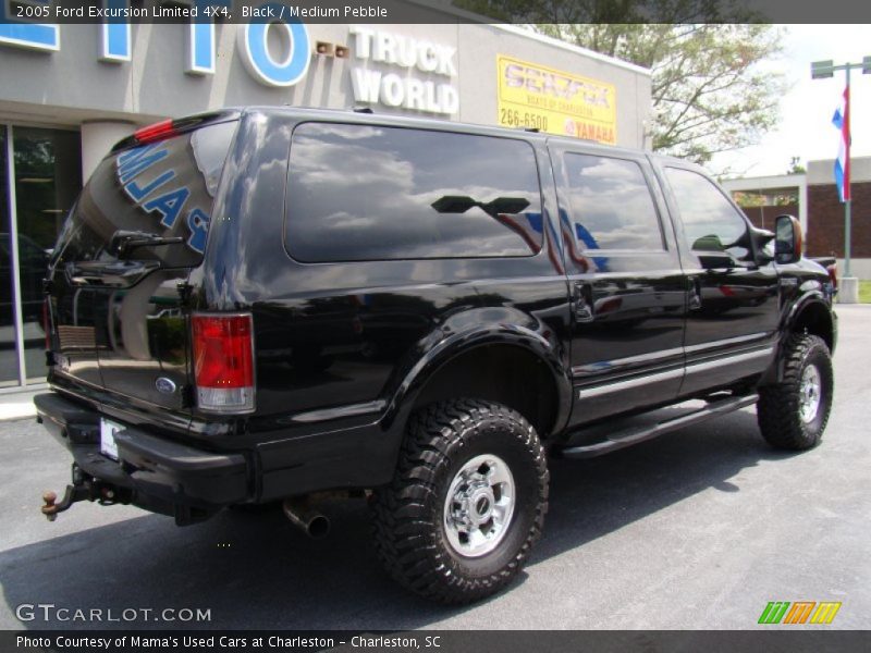 Black / Medium Pebble 2005 Ford Excursion Limited 4X4