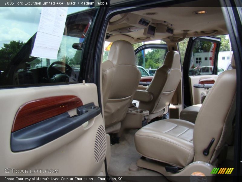 Black / Medium Pebble 2005 Ford Excursion Limited 4X4