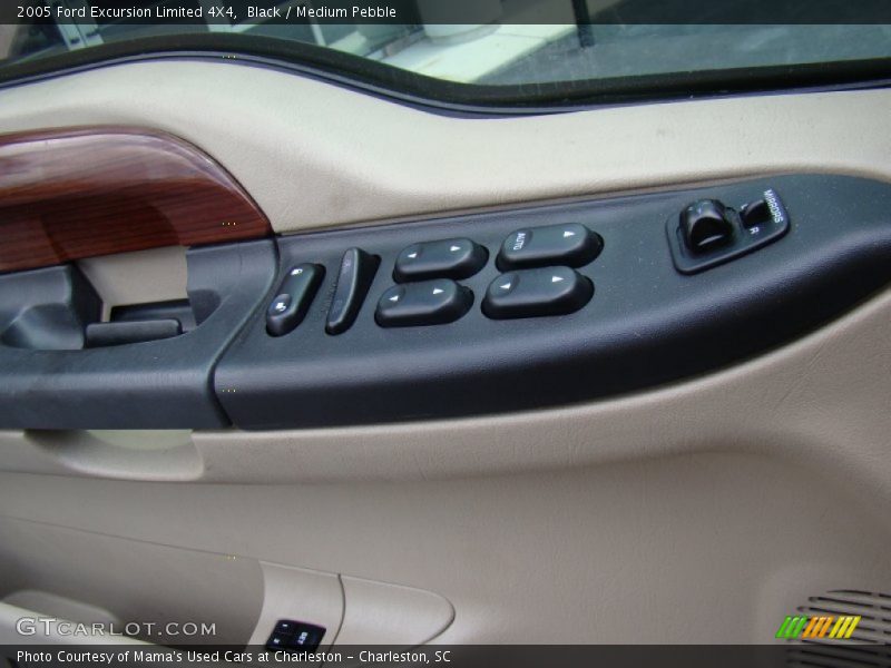 Black / Medium Pebble 2005 Ford Excursion Limited 4X4