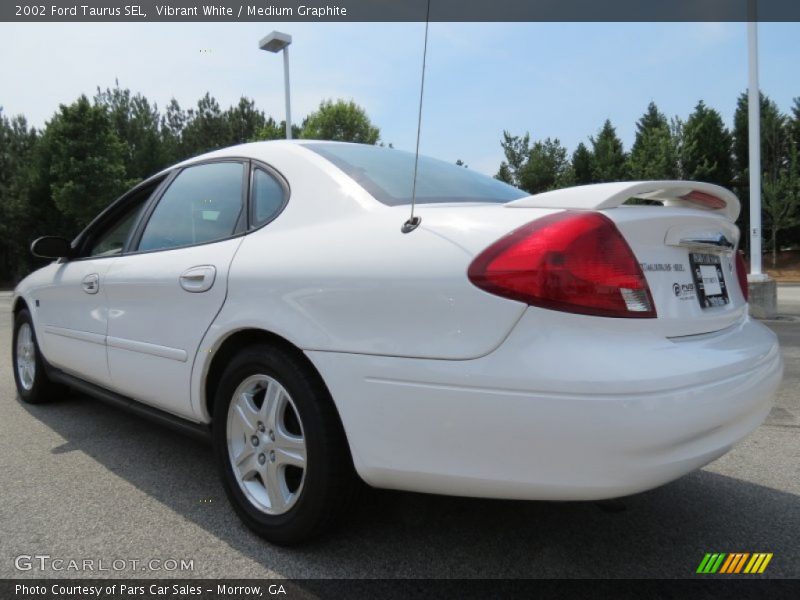 Vibrant White / Medium Graphite 2002 Ford Taurus SEL