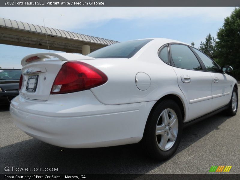 Vibrant White / Medium Graphite 2002 Ford Taurus SEL