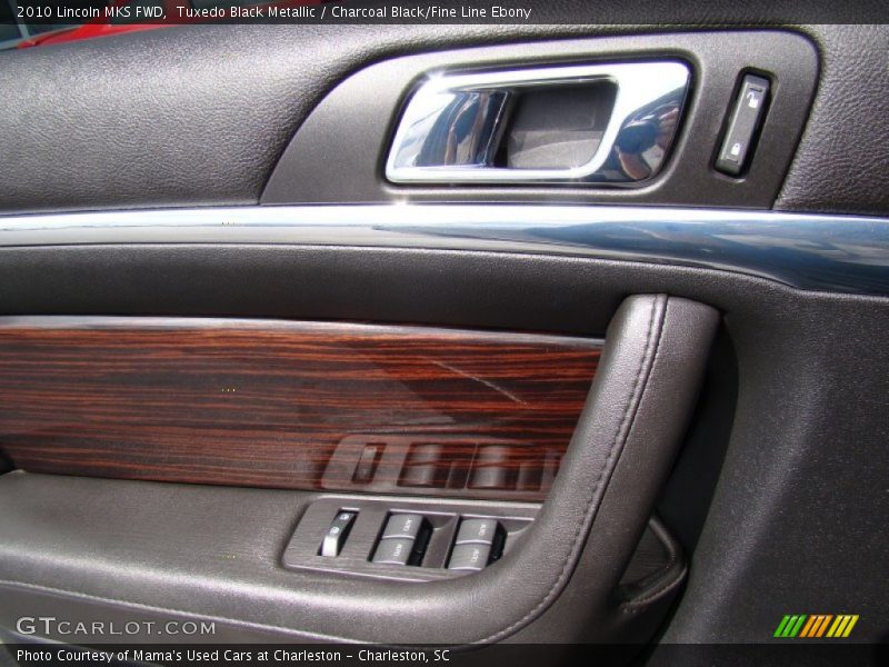 Tuxedo Black Metallic / Charcoal Black/Fine Line Ebony 2010 Lincoln MKS FWD