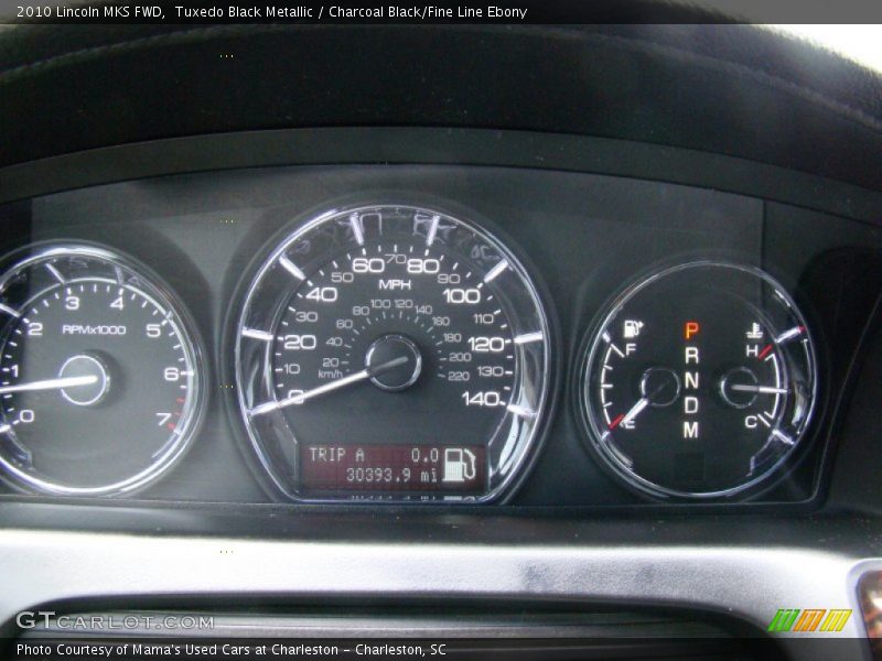 Tuxedo Black Metallic / Charcoal Black/Fine Line Ebony 2010 Lincoln MKS FWD