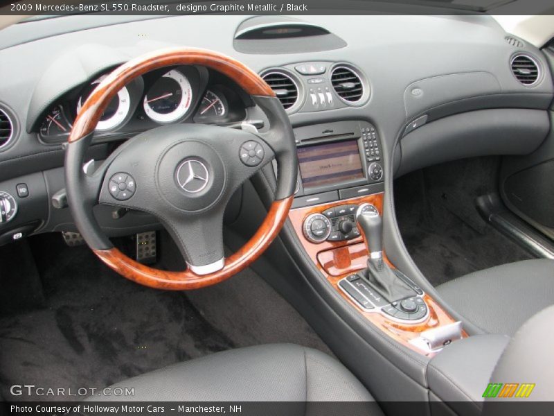 Dashboard of 2009 SL 550 Roadster