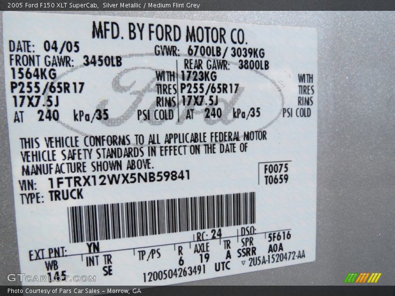 Silver Metallic / Medium Flint Grey 2005 Ford F150 XLT SuperCab