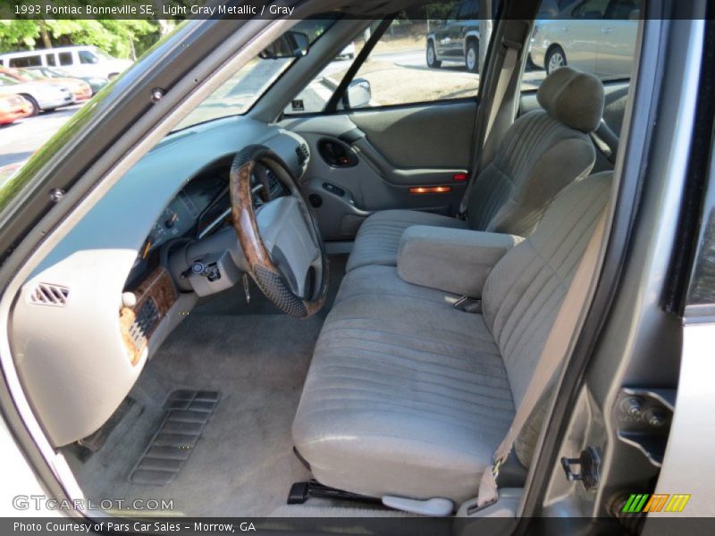 Light Gray Metallic / Gray 1993 Pontiac Bonneville SE