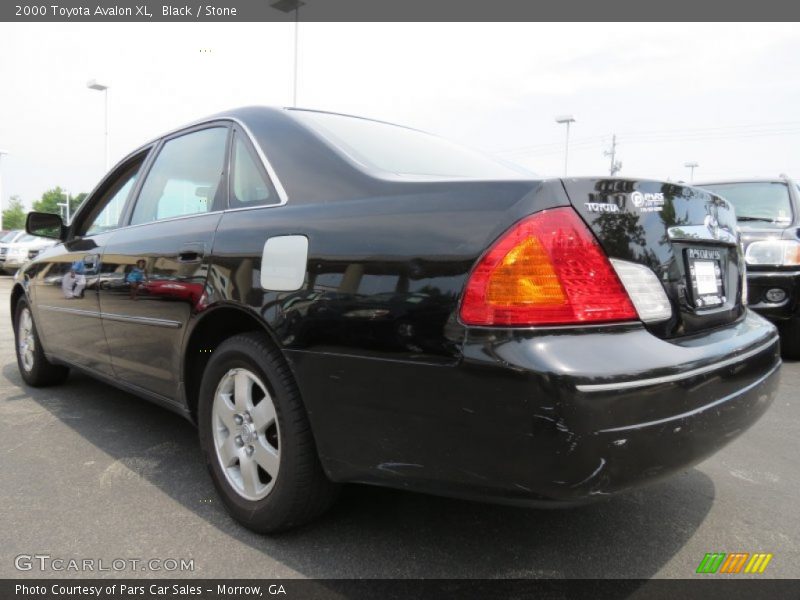 Black / Stone 2000 Toyota Avalon XL