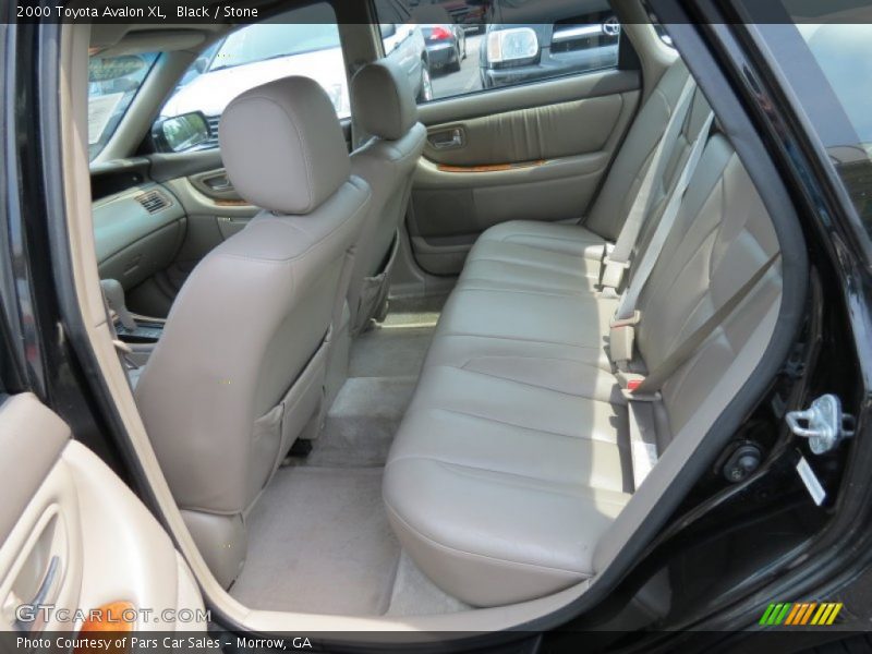 Black / Stone 2000 Toyota Avalon XL