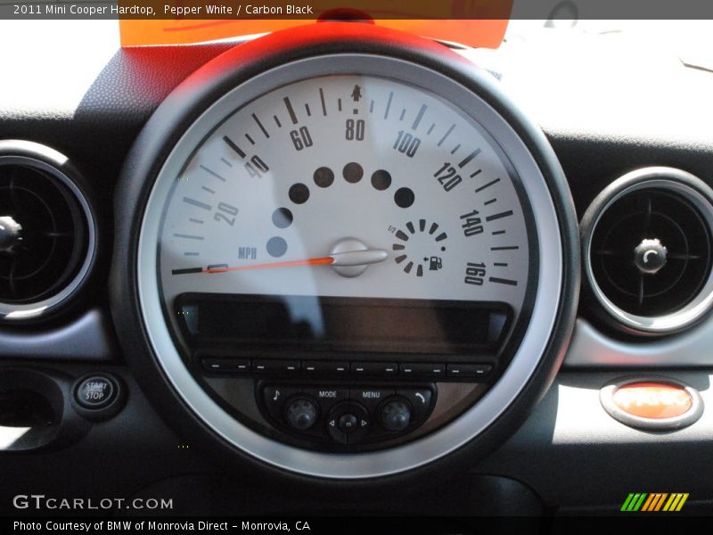 Pepper White / Carbon Black 2011 Mini Cooper Hardtop
