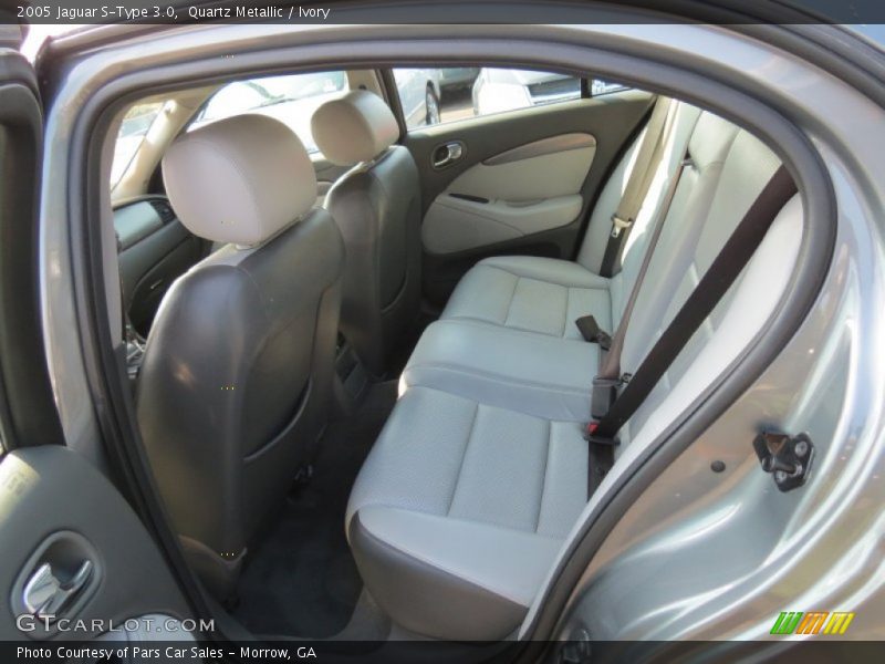 Quartz Metallic / Ivory 2005 Jaguar S-Type 3.0