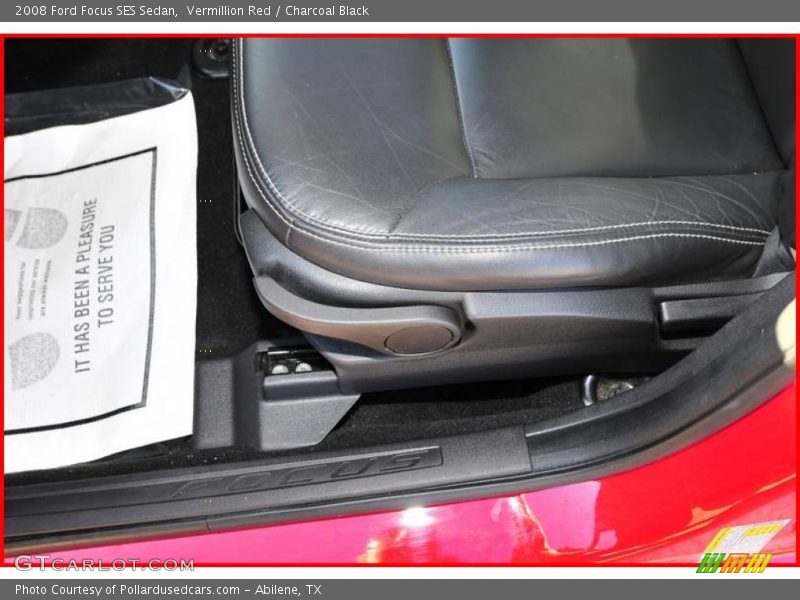 Vermillion Red / Charcoal Black 2008 Ford Focus SES Sedan