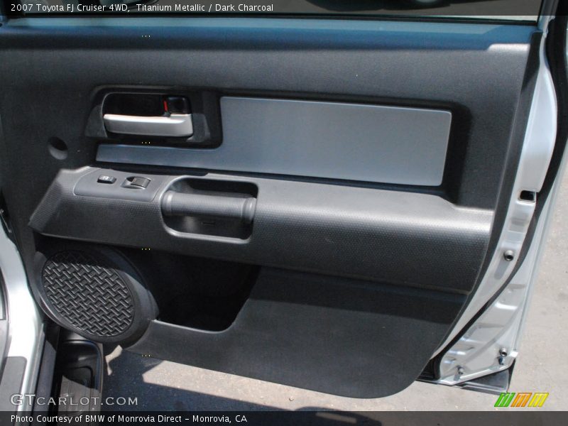 Titanium Metallic / Dark Charcoal 2007 Toyota FJ Cruiser 4WD