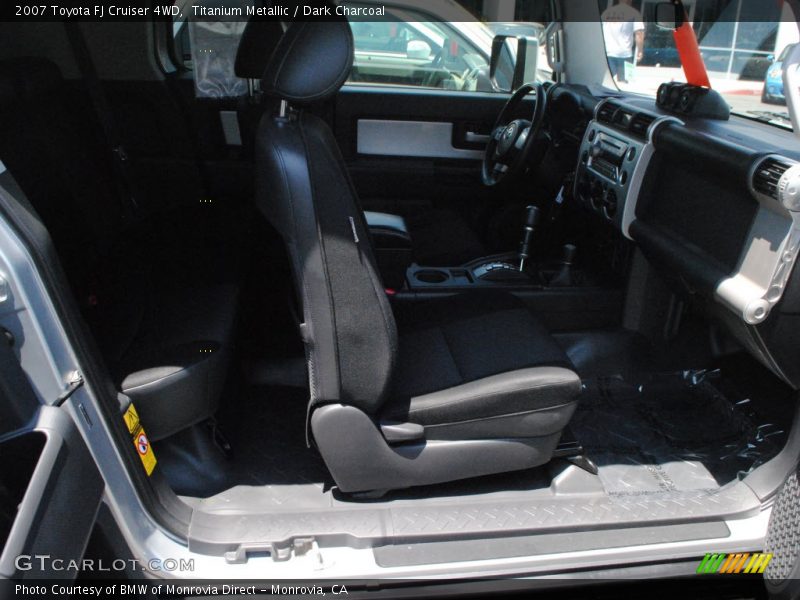 Titanium Metallic / Dark Charcoal 2007 Toyota FJ Cruiser 4WD