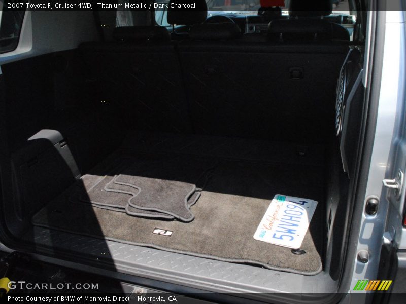 Titanium Metallic / Dark Charcoal 2007 Toyota FJ Cruiser 4WD