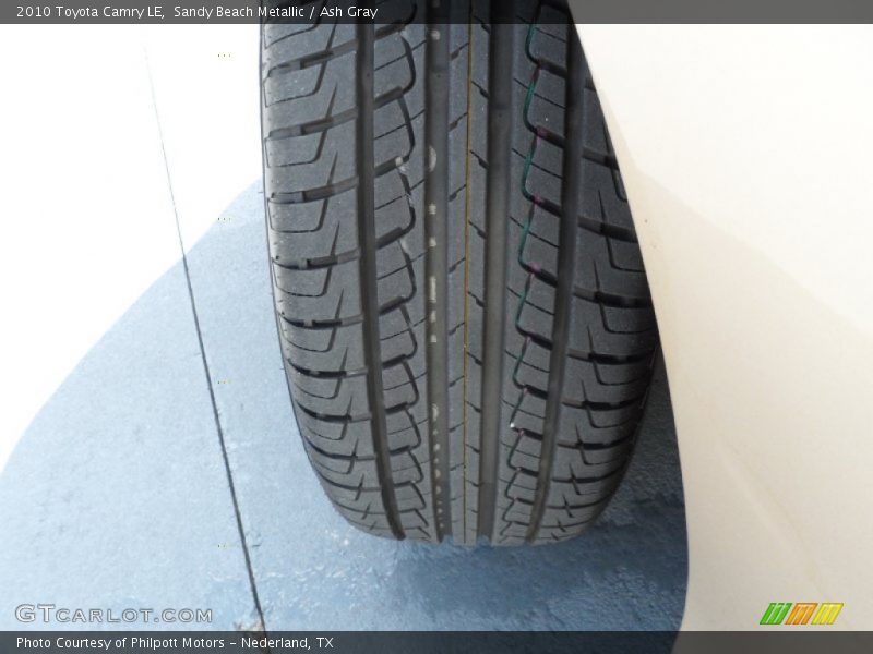 Sandy Beach Metallic / Ash Gray 2010 Toyota Camry LE