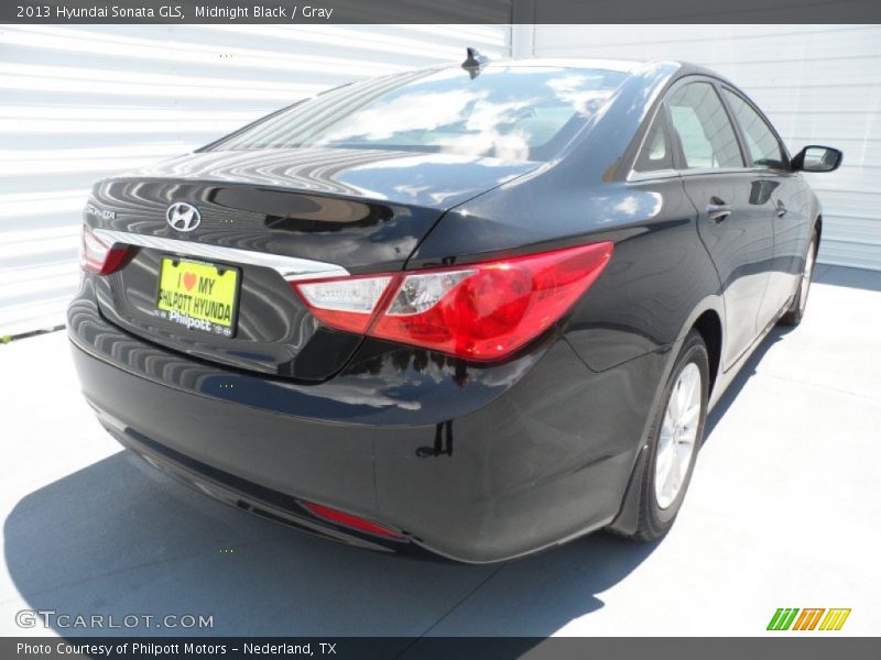 Midnight Black / Gray 2013 Hyundai Sonata GLS
