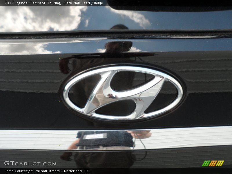 Black Noir Pearl / Beige 2012 Hyundai Elantra SE Touring