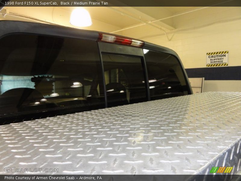 Black / Medium Prairie Tan 1998 Ford F150 XL SuperCab