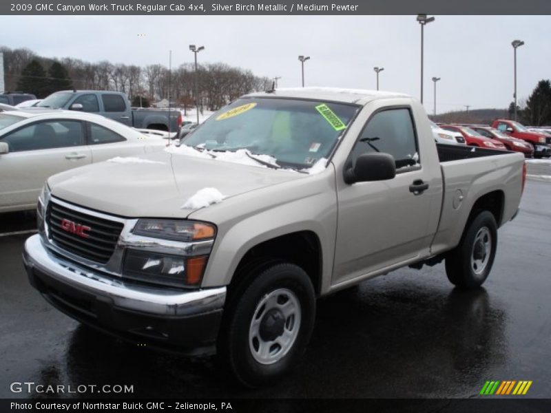 Front 3/4 View of 2009 Canyon Work Truck Regular Cab 4x4