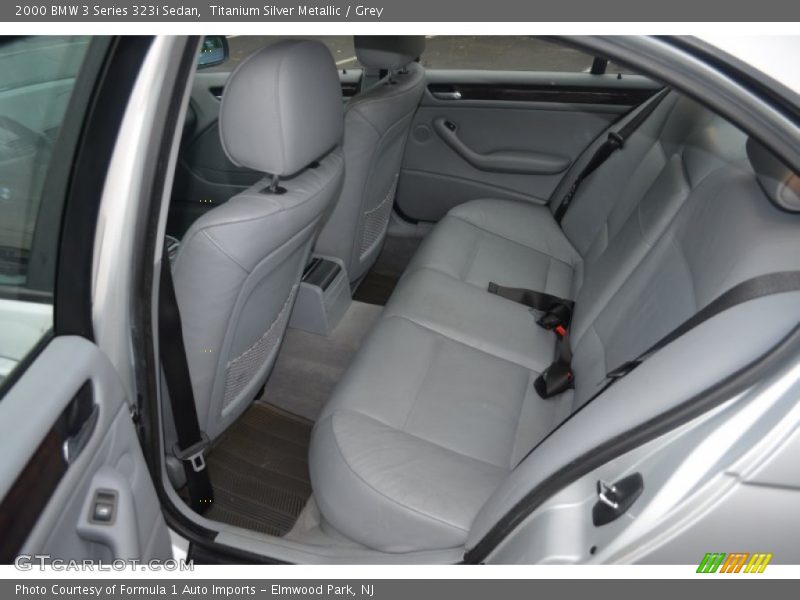 Titanium Silver Metallic / Grey 2000 BMW 3 Series 323i Sedan