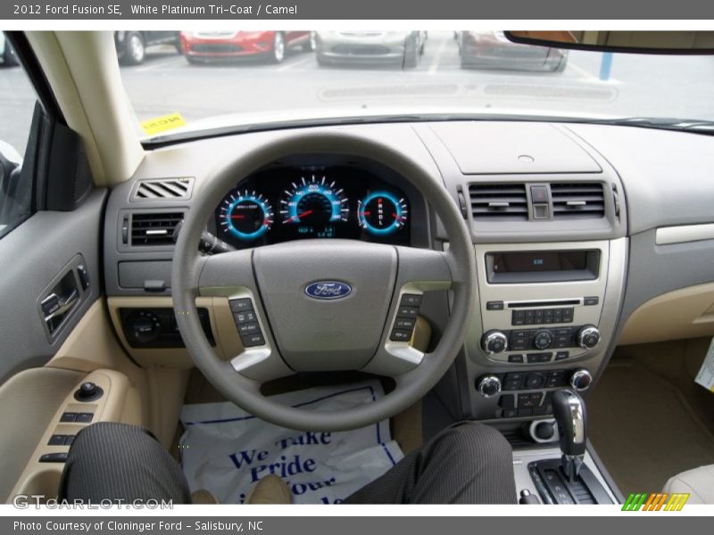 White Platinum Tri-Coat / Camel 2012 Ford Fusion SE