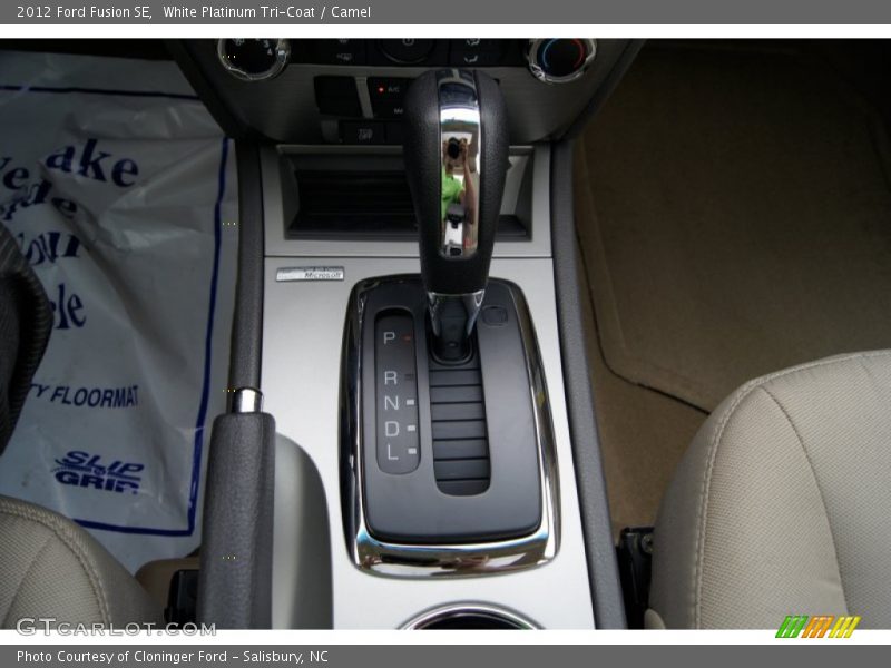 White Platinum Tri-Coat / Camel 2012 Ford Fusion SE