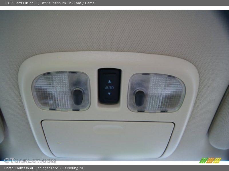 White Platinum Tri-Coat / Camel 2012 Ford Fusion SE