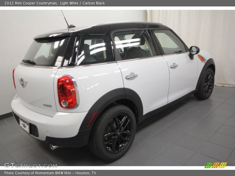 Light White / Carbon Black 2012 Mini Cooper Countryman