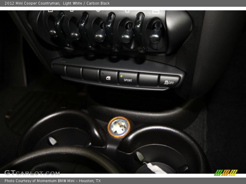 Light White / Carbon Black 2012 Mini Cooper Countryman