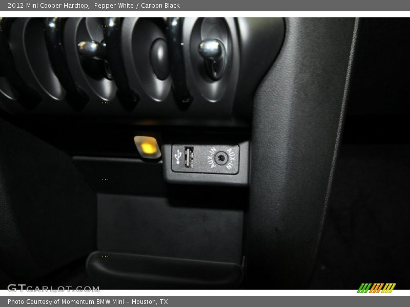 Pepper White / Carbon Black 2012 Mini Cooper Hardtop