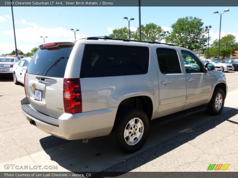 Silver Birch Metallic / Ebony 2009 Chevrolet Suburban LT 4x4