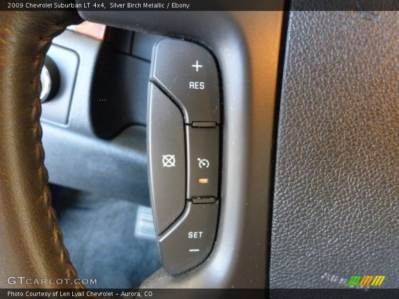 Silver Birch Metallic / Ebony 2009 Chevrolet Suburban LT 4x4