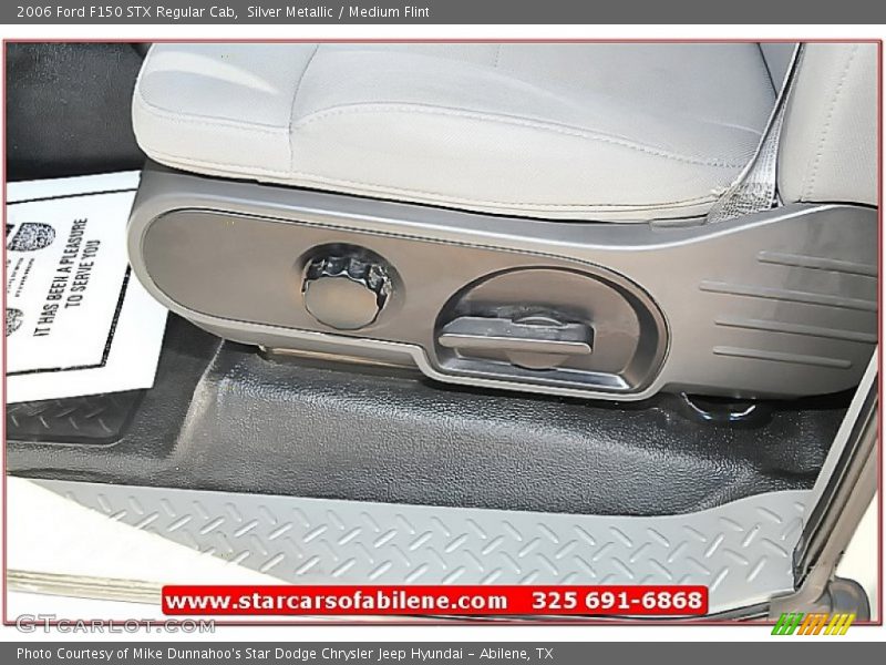 Silver Metallic / Medium Flint 2006 Ford F150 STX Regular Cab