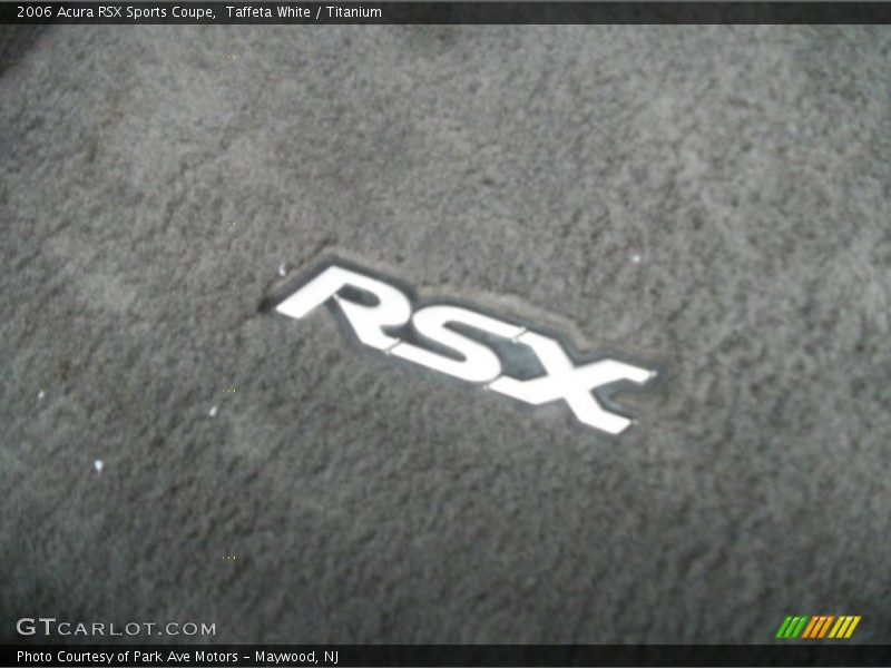 Taffeta White / Titanium 2006 Acura RSX Sports Coupe