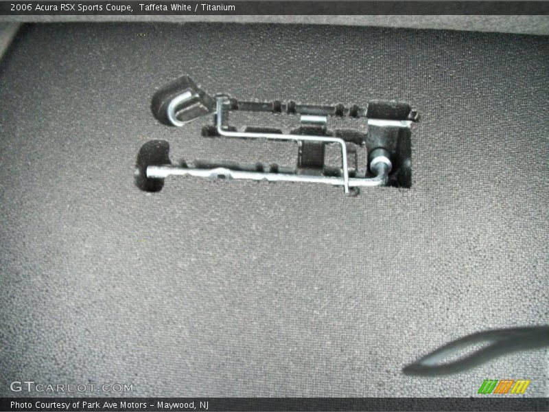 Tool Kit of 2006 RSX Sports Coupe