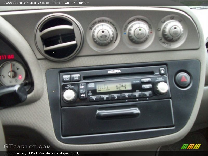 Controls of 2006 RSX Sports Coupe