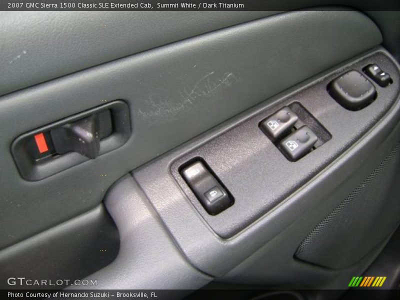 Summit White / Dark Titanium 2007 GMC Sierra 1500 Classic SLE Extended Cab