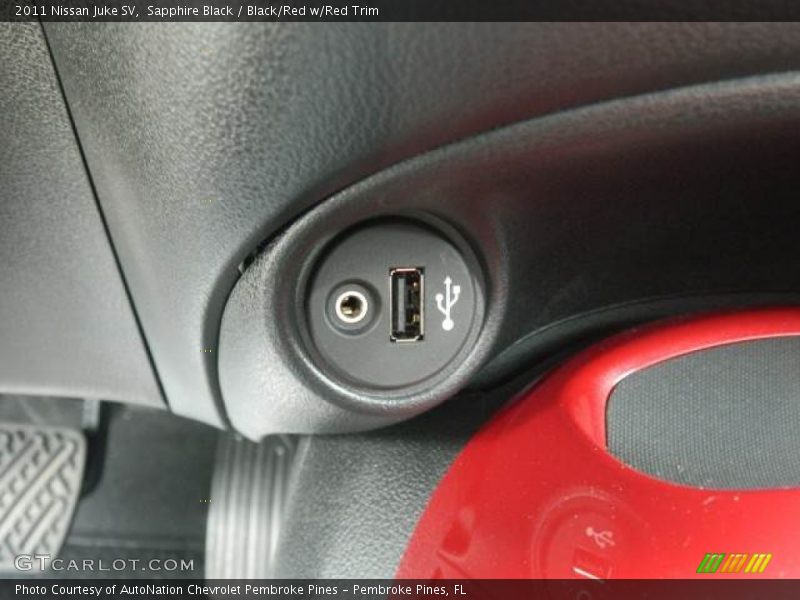 Sapphire Black / Black/Red w/Red Trim 2011 Nissan Juke SV