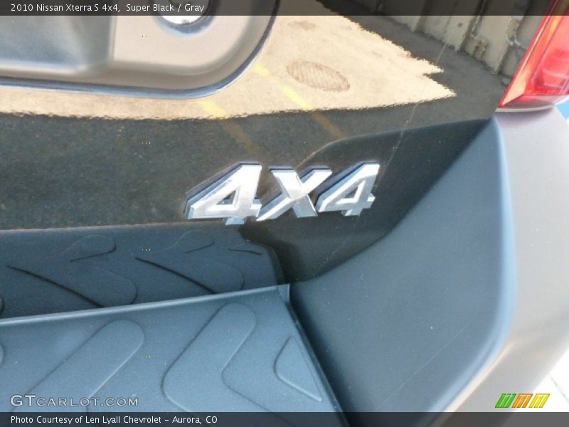 Super Black / Gray 2010 Nissan Xterra S 4x4