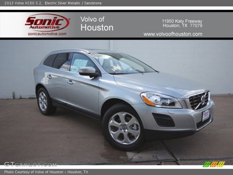 Electric Silver Metallic / Sandstone 2013 Volvo XC60 3.2