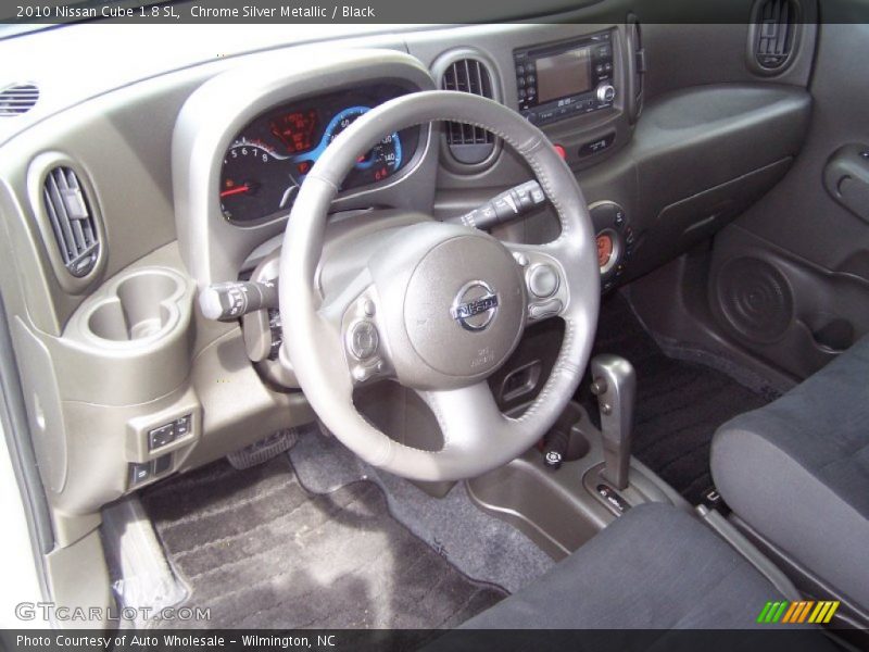 Chrome Silver Metallic / Black 2010 Nissan Cube 1.8 SL