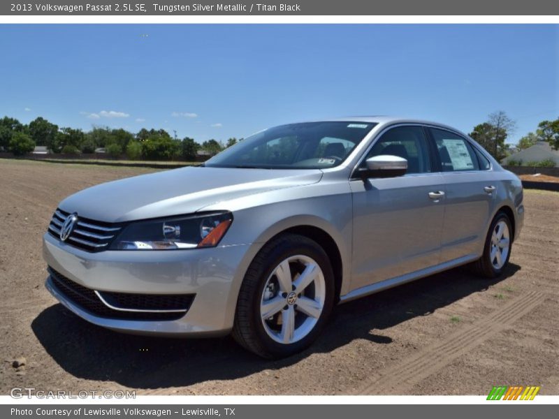 Tungsten Silver Metallic / Titan Black 2013 Volkswagen Passat 2.5L SE