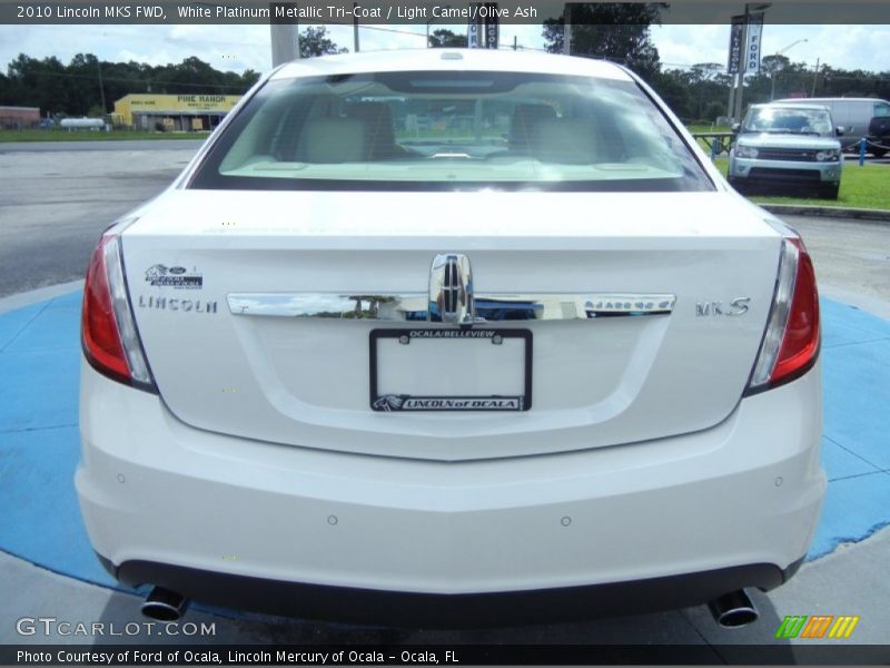 White Platinum Metallic Tri-Coat / Light Camel/Olive Ash 2010 Lincoln MKS FWD