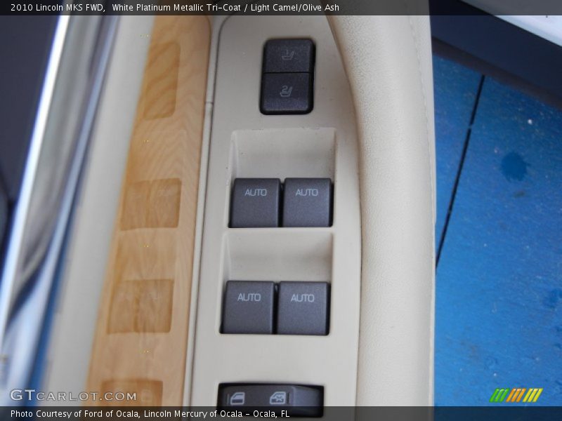 White Platinum Metallic Tri-Coat / Light Camel/Olive Ash 2010 Lincoln MKS FWD