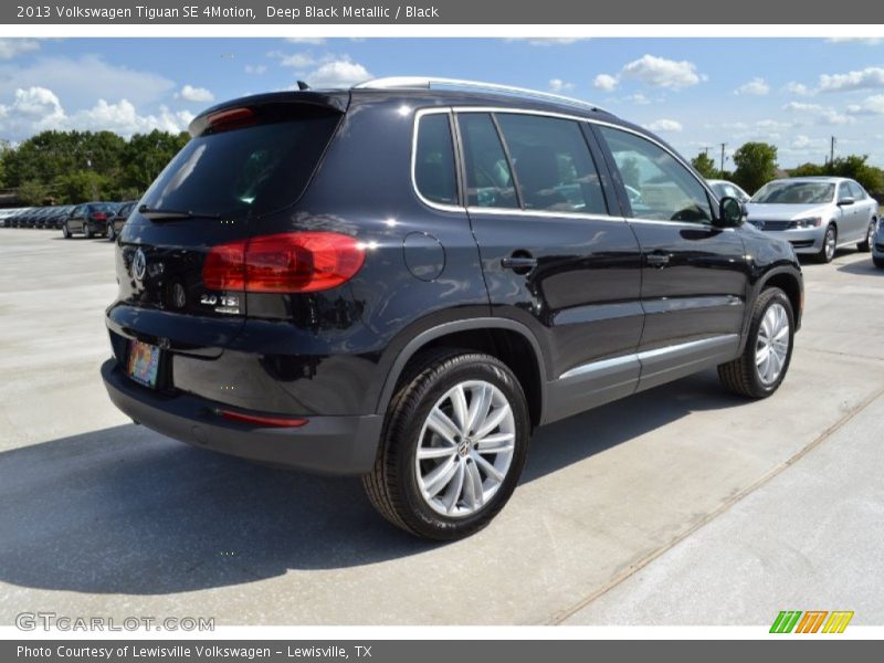 Deep Black Metallic / Black 2013 Volkswagen Tiguan SE 4Motion