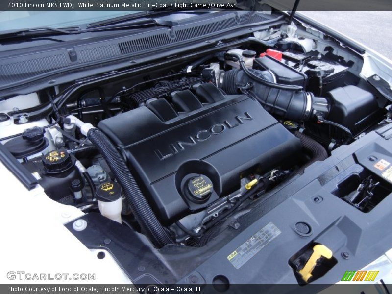 White Platinum Metallic Tri-Coat / Light Camel/Olive Ash 2010 Lincoln MKS FWD